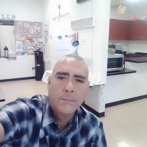 Meet your Posher, Javier